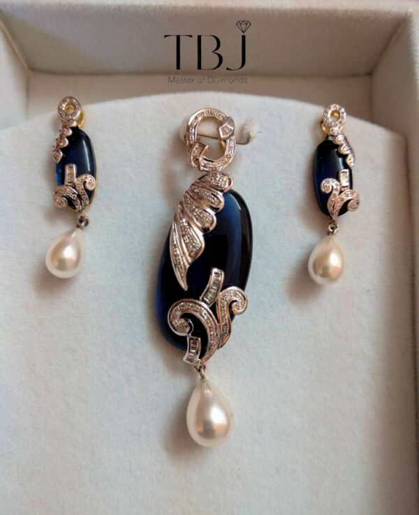 Pendant Necklace - The Balaji Jewellers